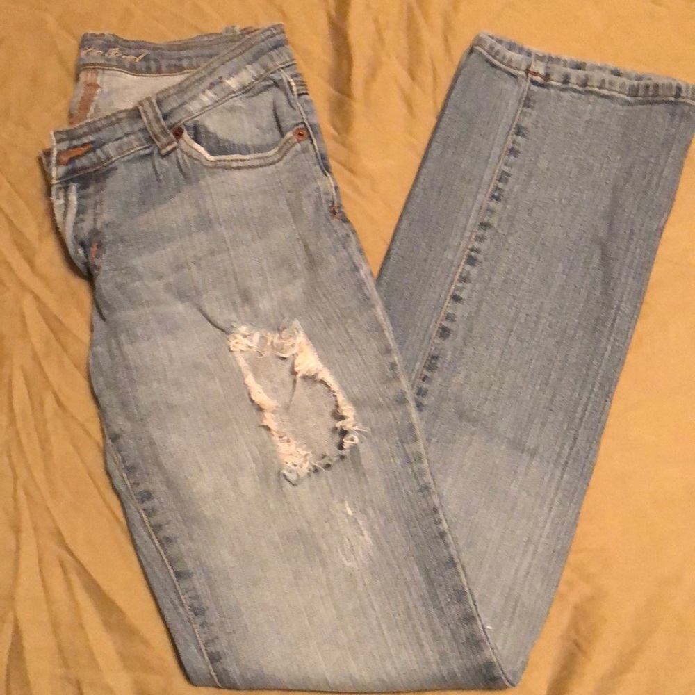 Super distressed skinny jeans☄️💥🔥